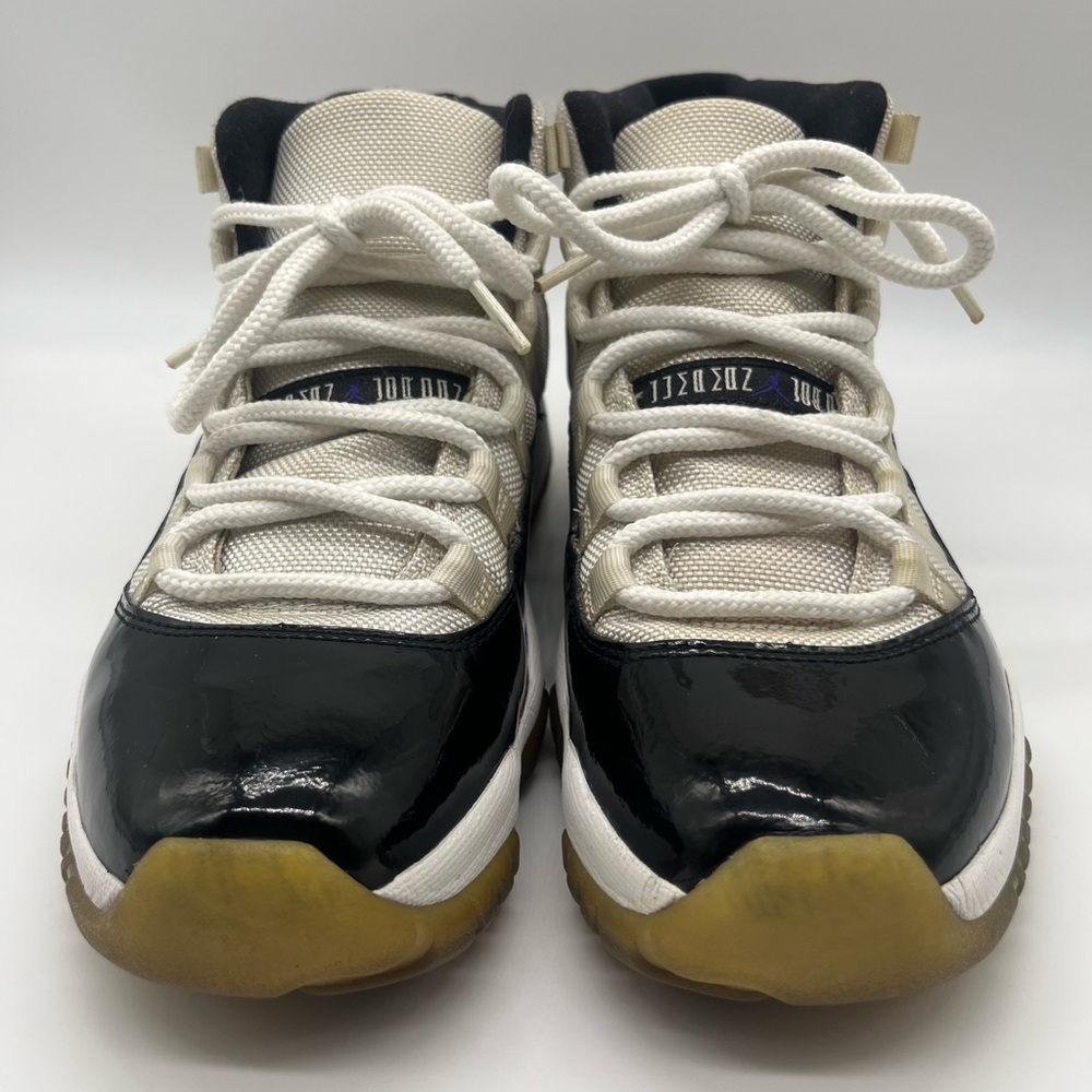 Air Jordan Retro 11 Concord size 8.5 men's
